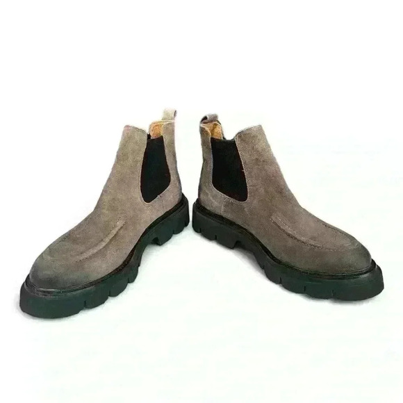 Sofft Samira Platform Chelsea Boot, Size 8-1/2, Taupe Suede, Distressed look - Picture 4 of 5